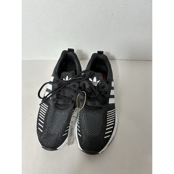 New! ADIDAS SWIFT RUN Sneakers Sz 6 Black Mesh Lace Up School Casual - Picture 1 of 7